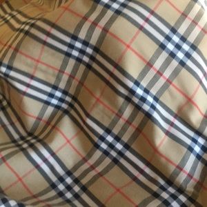 Burberry Trenchcoat 🌷